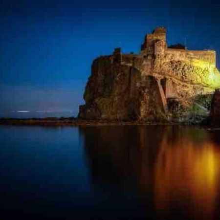 Malavoglia Suite 18 Aci Castello Esterno foto